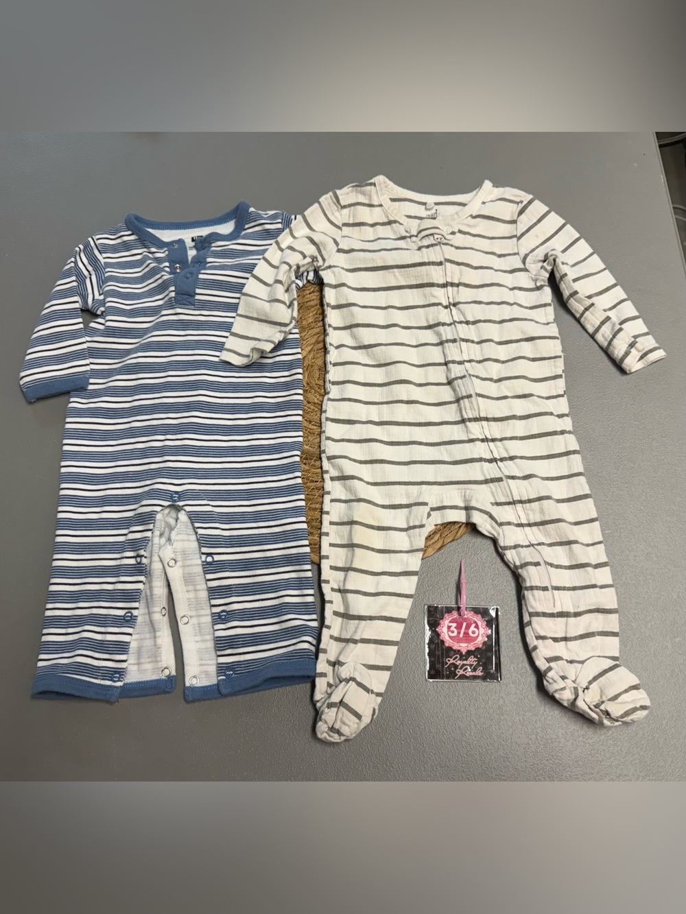 Striped Long-Sleeve Baby One-Piece Bodysuit - Blue & White